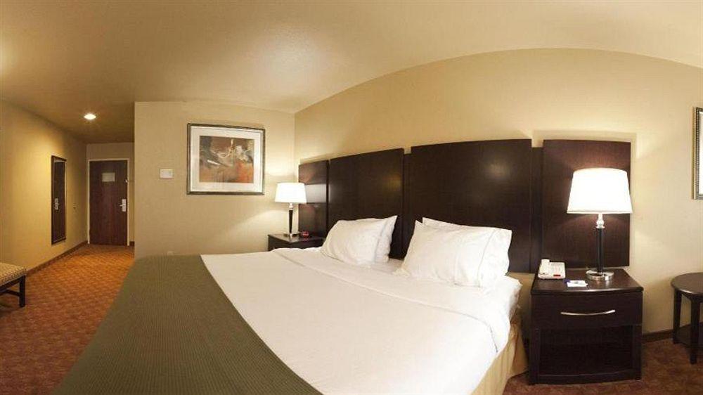 Holiday Inn Express Hotel & Suites Muskogee By Ihg Extérieur photo